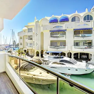 https://puerto-marina-apartamento-exclusivo-benalmadena.hotelsinnerja.org