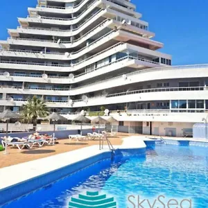 https://sky-sea-holidays-marina-blue.1costadelsol.com